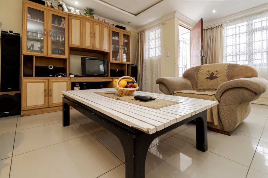 3 Bedroom Property for Sale in Delft South Western Cape